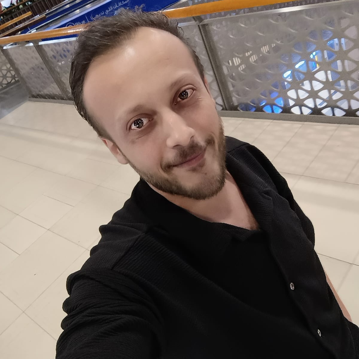 NAZEM DEEB_VHp52